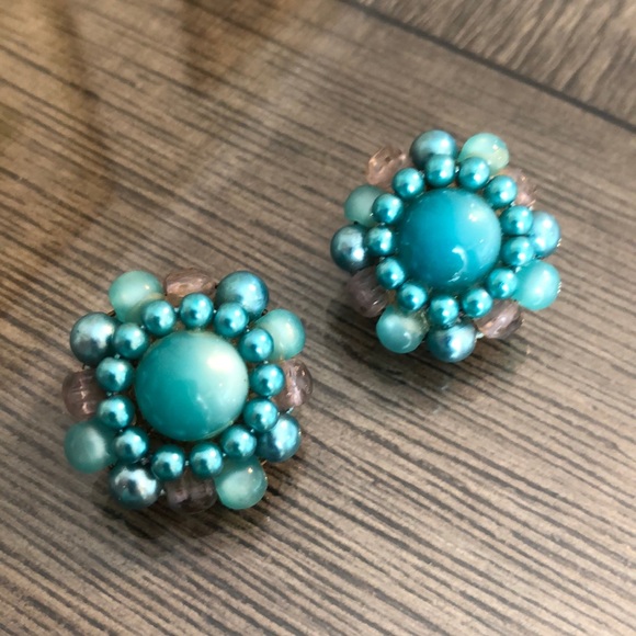 Vintage Teal / Turquoise Moonglow Clip Earrings - Picture 3 of 10